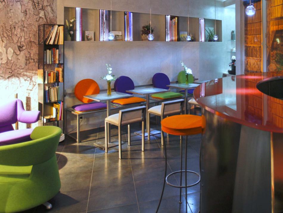 Apostrophe Hôtel - reception