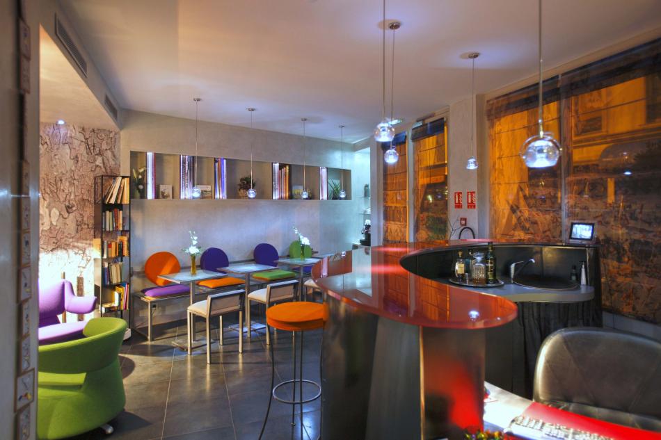 Apostrophe Hôtel - reception